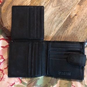 Vtg WILSON Leather Wallet Bilfold Gold HW Photo & 15 Card Paper Bill+SnapClose